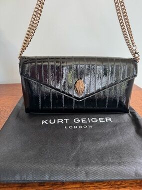 Kurt Geiger London Shoreditch Eel-Embossed Leather Envelope Clutch - Black